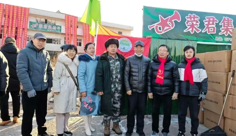 寒冬礪志，公益同行！  青島普利光威通信設備有限公司參加“衛生革命”公益行動，與老兵共筑愛心陣地